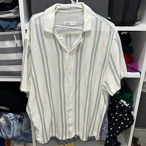 Men’s knit button down